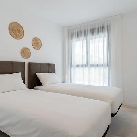 Cosy And Centrally Located In * Estepona