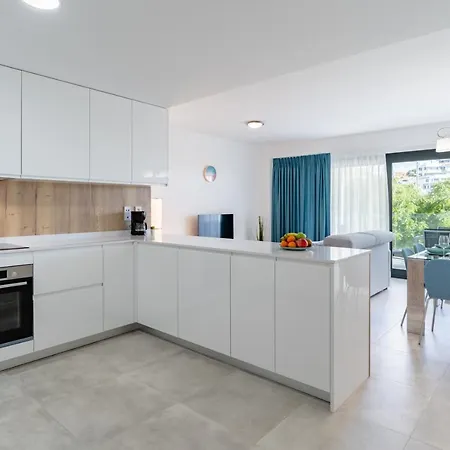 Apartment Cosy And Centrally Located In Estepona